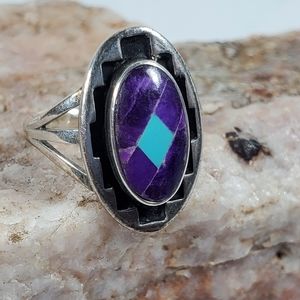 Perfect Condition Authentic and Rare Temė Ring